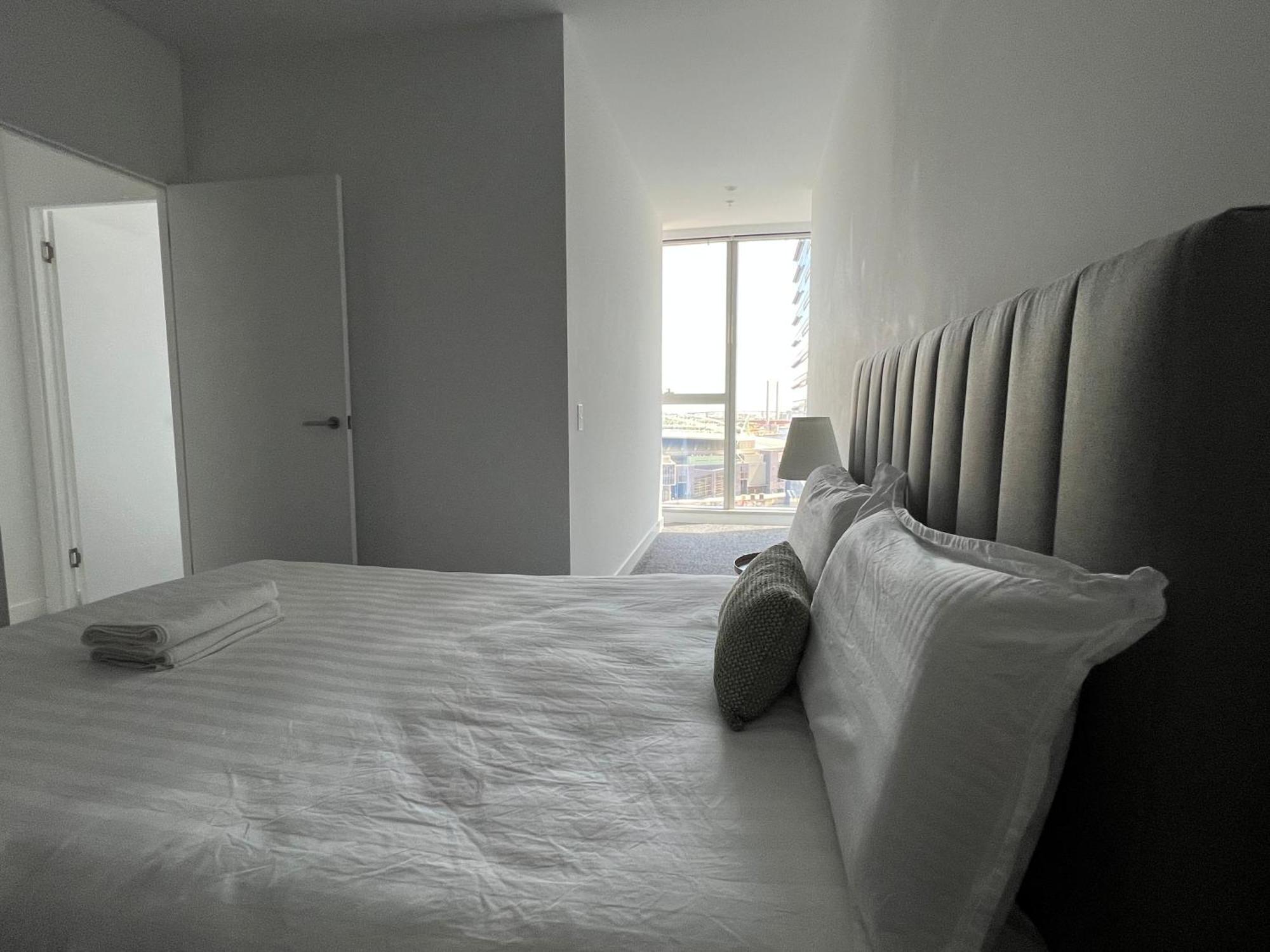 Wsp Quiet In Cbd With Free Parking Apartment *